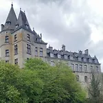 Maison Tronchiennes * 杜柏